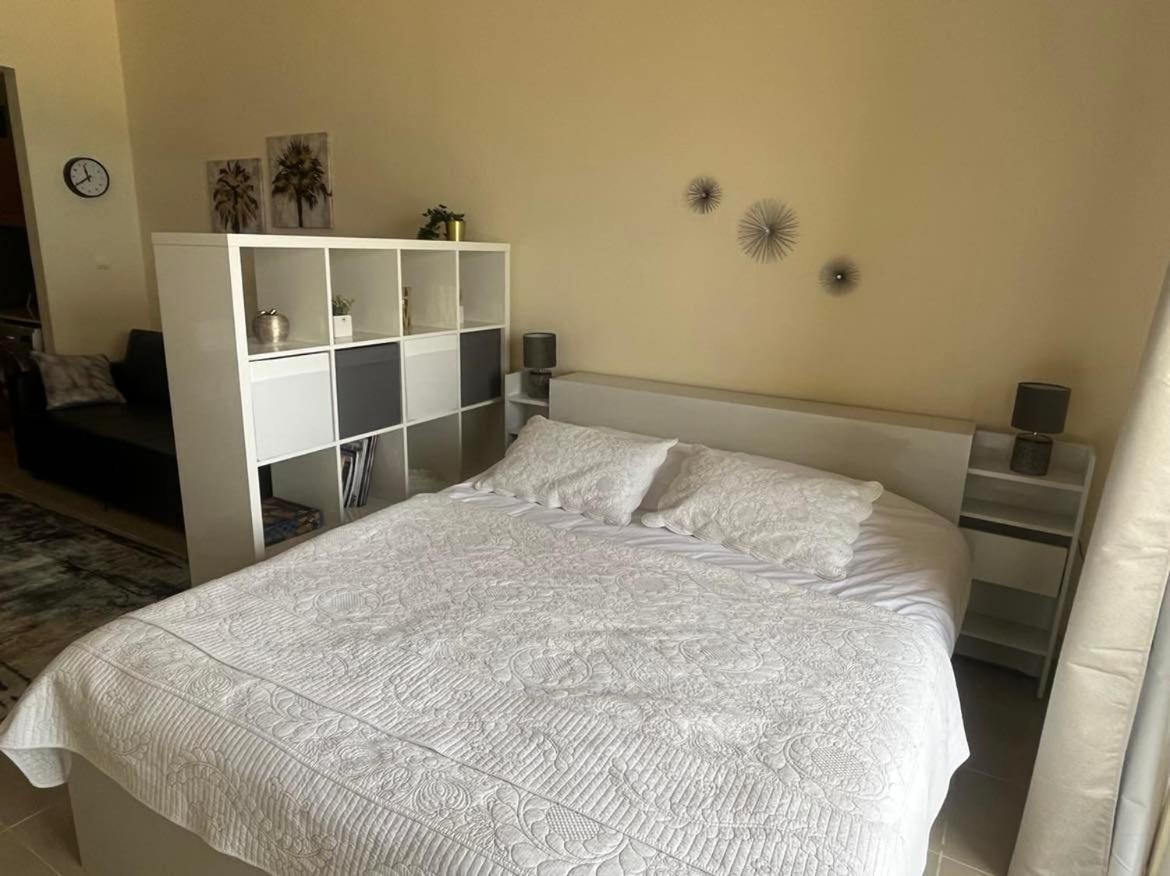 Beach Front Escape Apartment Рас ал Хайм Екстериор снимка
