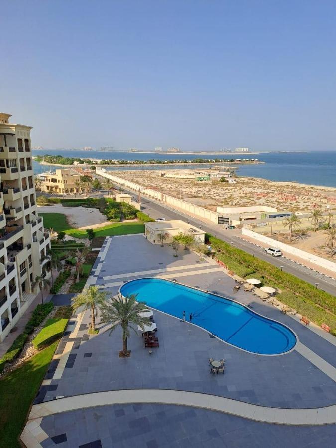Beach Front Escape Apartment Рас ал Хайм Екстериор снимка